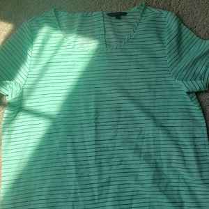 Cute! Banana Republic Mint Gree short sleeve shirt